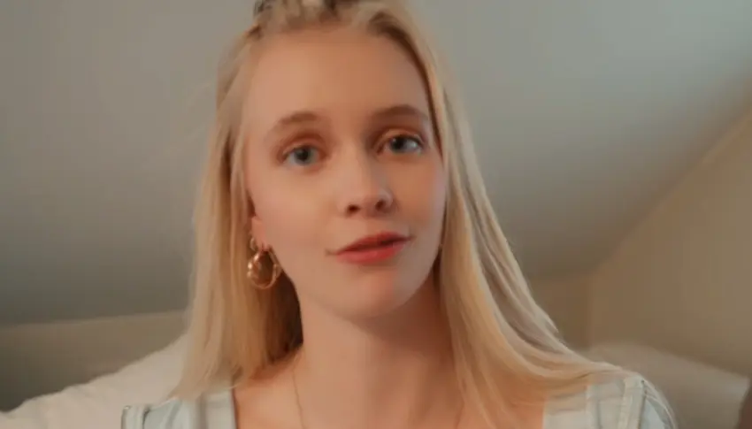 All chapters, endings, and routes for Enola in Love Begins With Goodbye game.