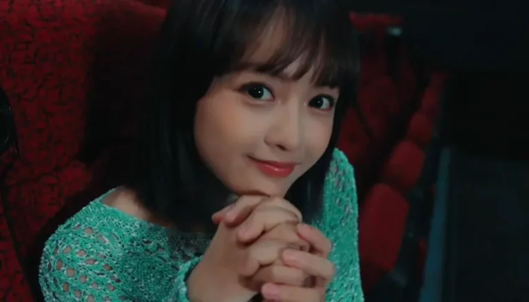 All chapters, endings, and secret routes for Yingluo in Love Begins With Goodbye game.