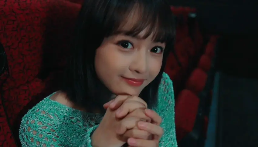 All chapters, endings, and secret routes for Yingluo in Love Begins With Goodbye game.